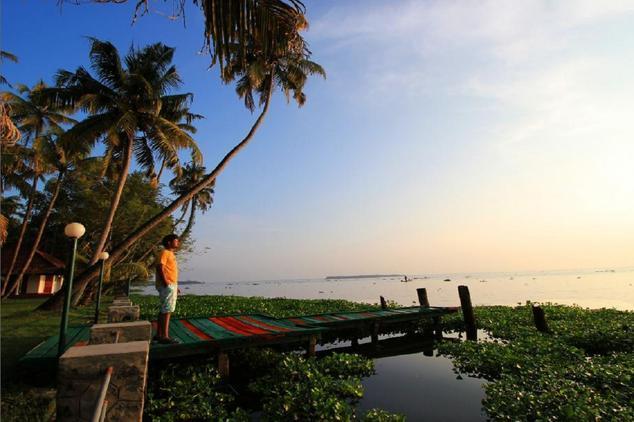 Kovilakam Lakeside Villa Alappuzha Exterior photo