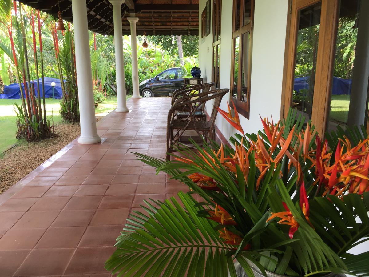 Kovilakam Lakeside Villa Alappuzha Exterior photo